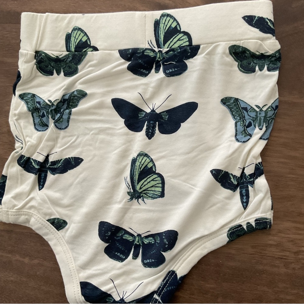 Kate Quinn White and Green Butterfly Dress Set - Picture 7 of 8